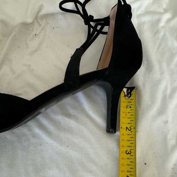 Classy high heel shoes for ladies - Picture 5 of 8